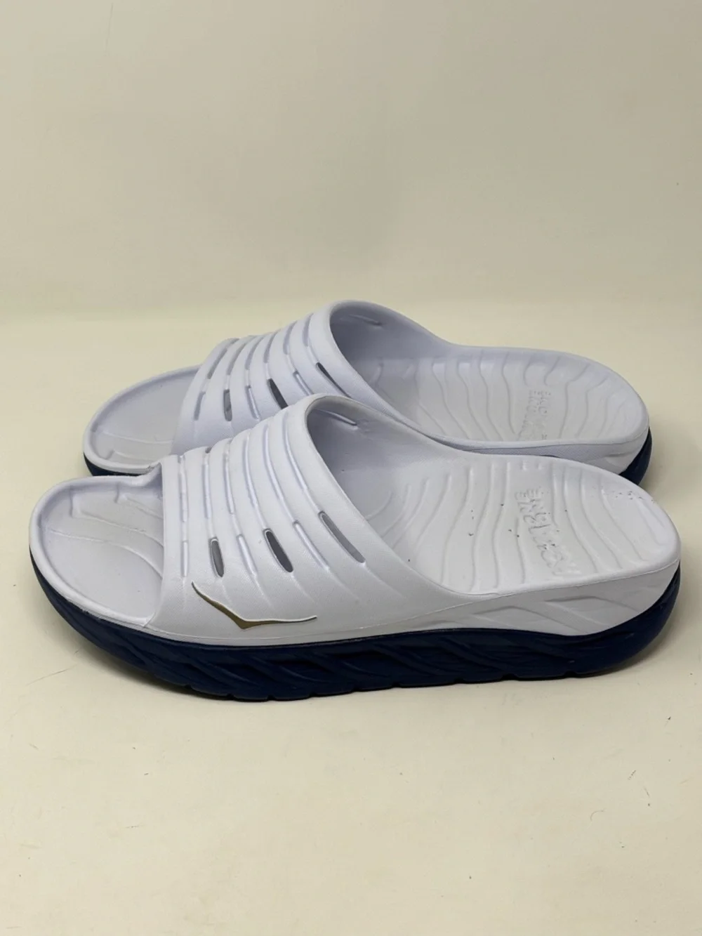 HOKA Ora Recovery Slides Sandals Men’s Size 10 White - Picture 2 of 13